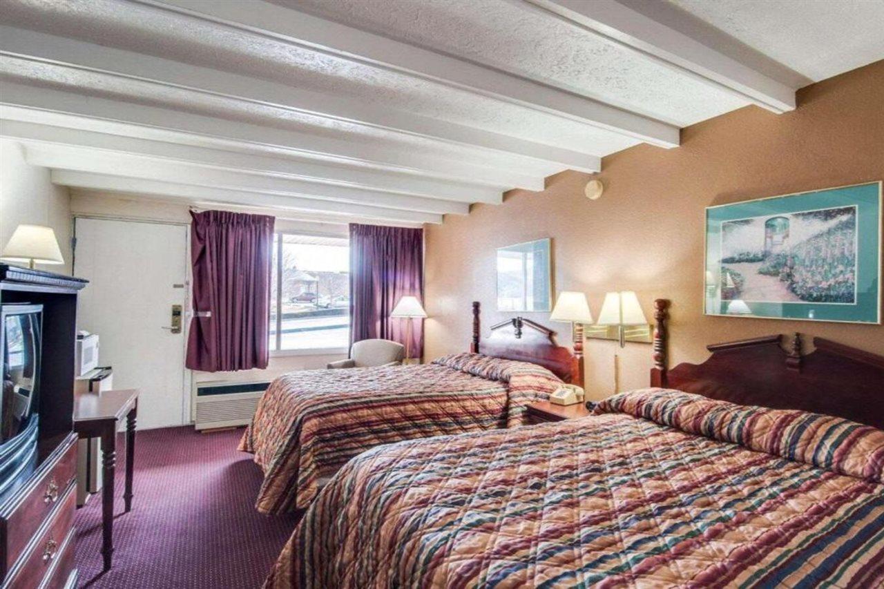 Rodeway Inn Galax Highway 58 Eksteriør bilde