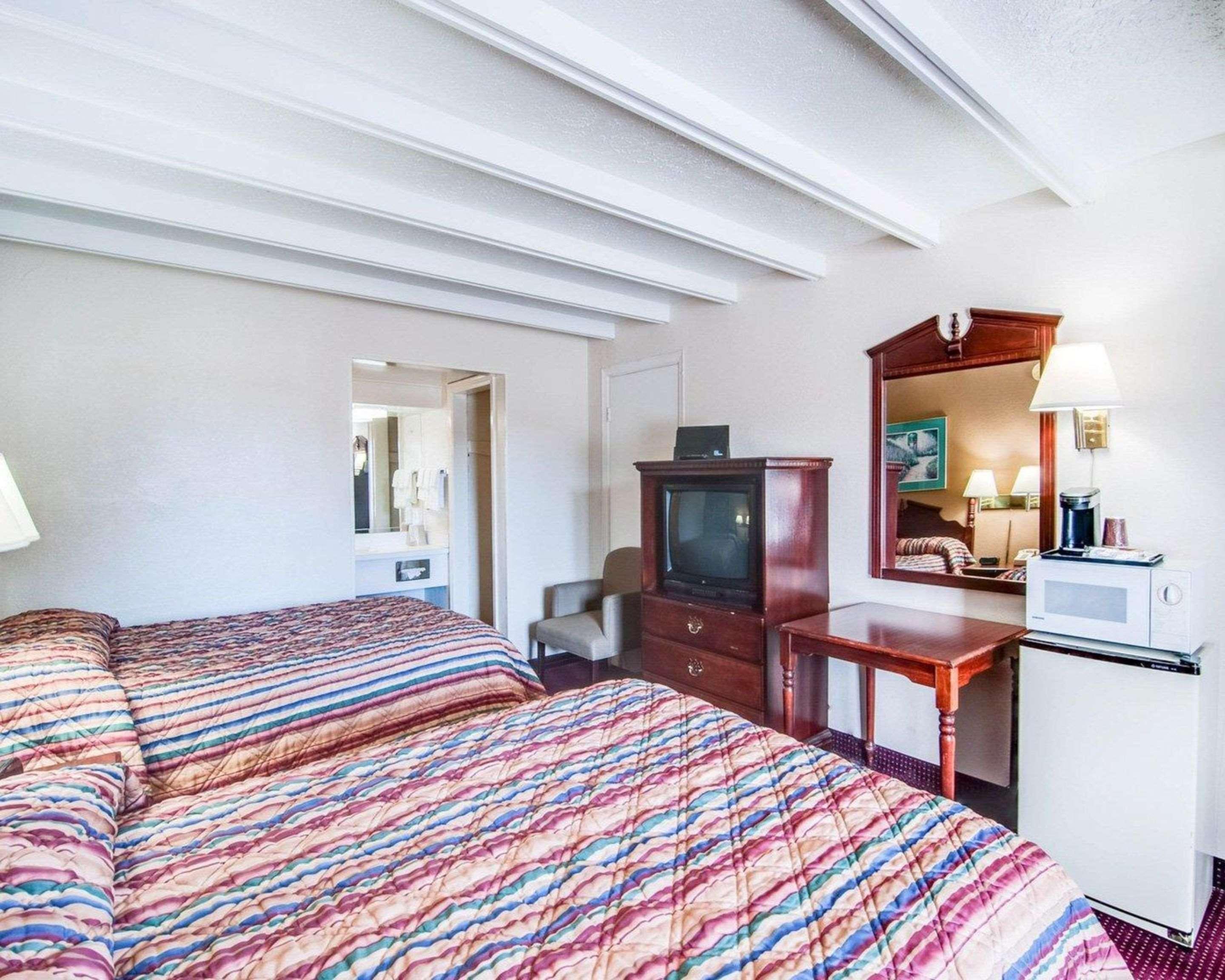 Rodeway Inn Galax Highway 58 Eksteriør bilde